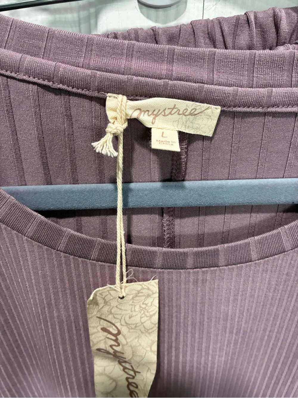 Mystree Ribbed Two-Piece Lounge Set in Dusty Lavender - Picture 4 of 8